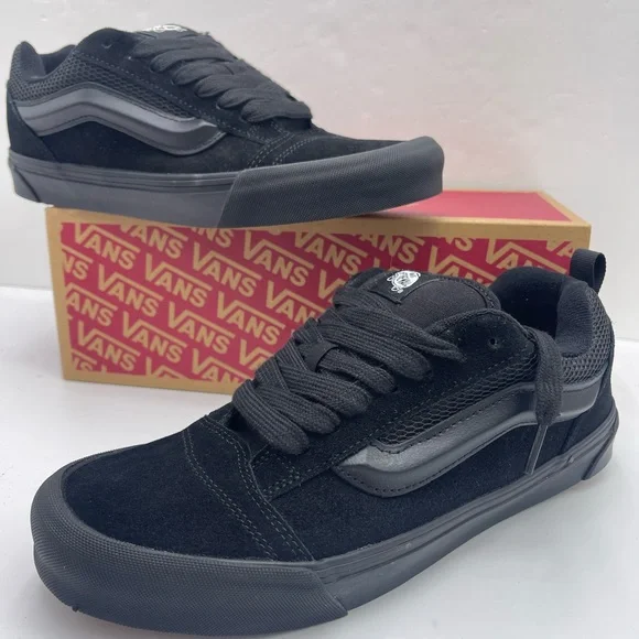 Vans Men's Black Suede Knu SkoolBlack/BlackVN0009QCBKA Sneakers